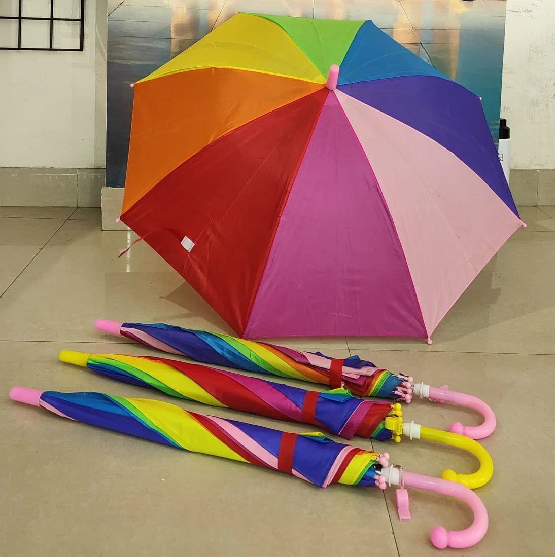 KIDS MULTICOLOUR UMBRELLA - Classic Umbrella